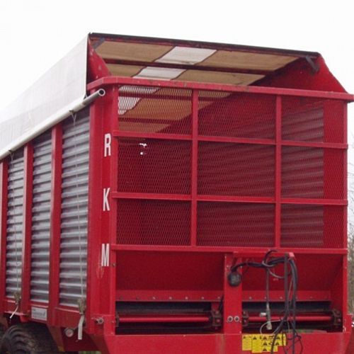 Tarpaulin for grain and grass trailers